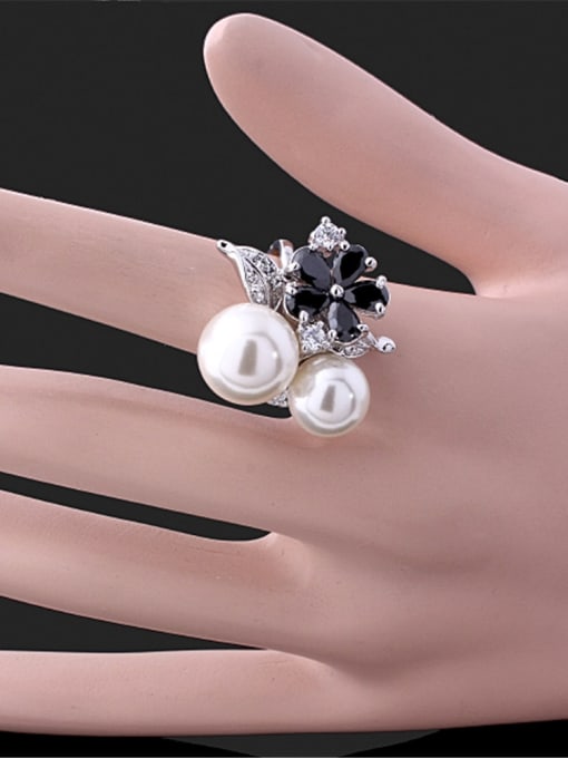 Wei Jia Fashion White Artificial Pearls Black Zircon Flower Copper Ring 1