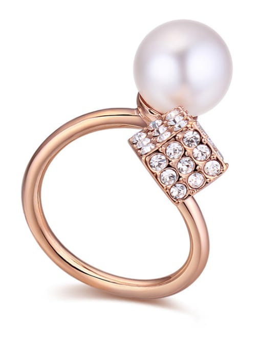 White Austria was using austrian elements crystal light Pearl Ring