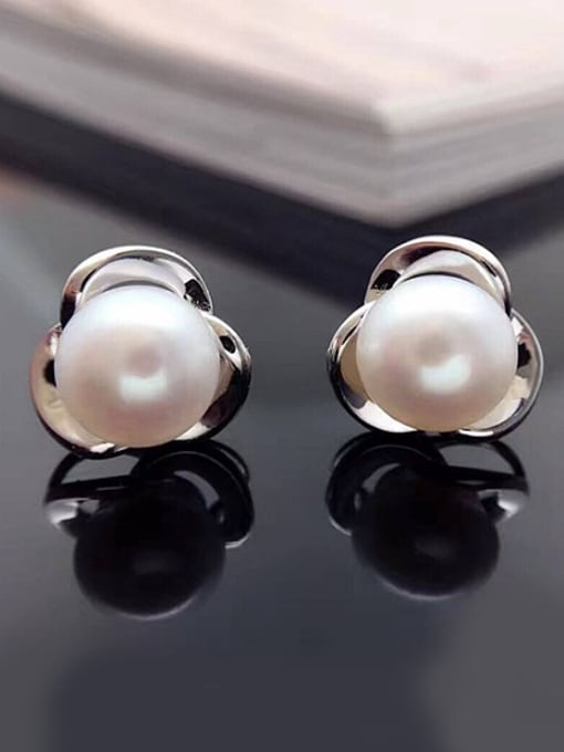 EVITA PERONI Fashion Freshwater Pearl Flower stud Earring 0