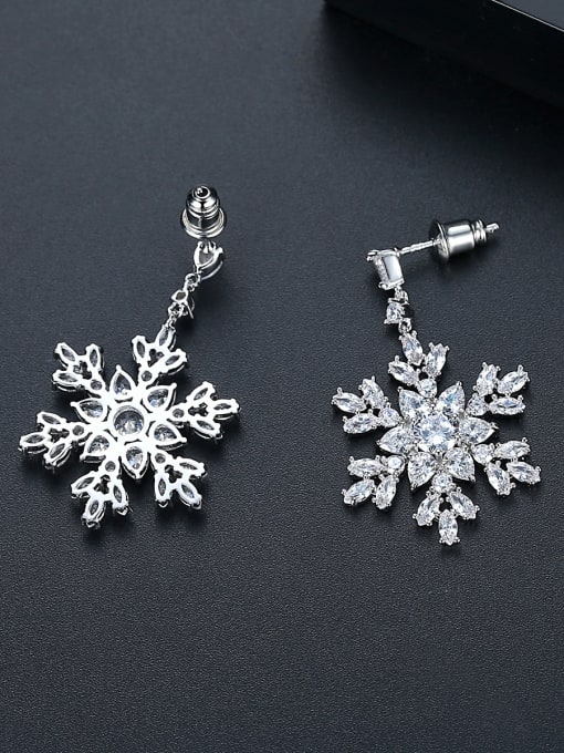 BLING SU Copper With Platinum Plated Delicate Snowflake Cluster Earrings 2