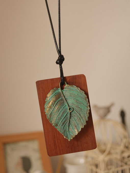 Green Leaves Unisex Green Leaf Shaped Necklace