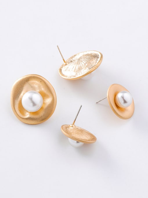 Girlhood Alloy With Gold Plated Simplistic Round  Imitation Pearl Stud Earrings 0