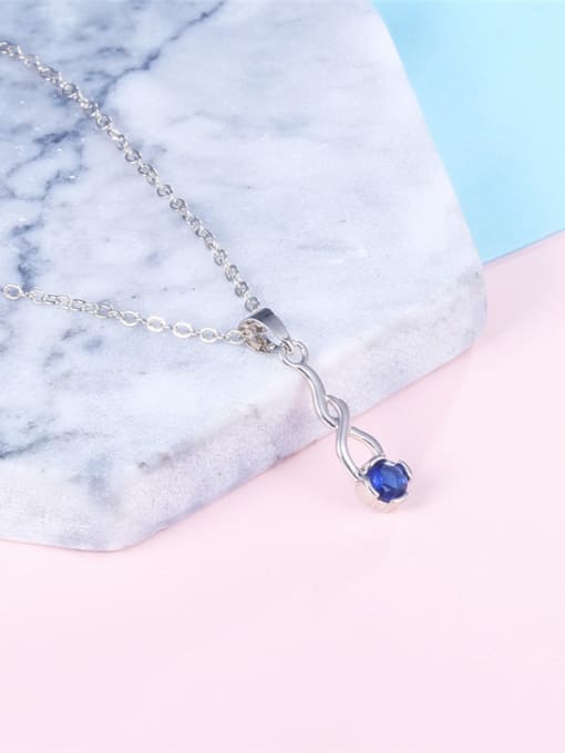 Platinum Exquisite Geometric Shaped Glass Bead Necklace