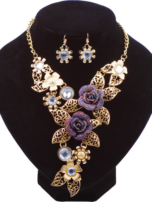 Qunqiu Retro Exaggerated Rhinestones Flowers Hollow Leaves Alloy Two Pieces Jewelry Set 0