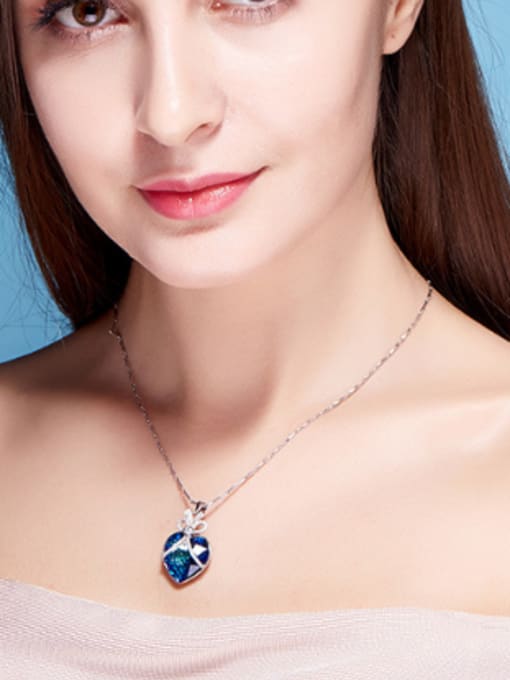 CEIDAI 2018 Blue Heart Shaped Necklace 1