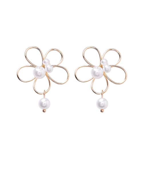 gold Alloy With Gold Plated Simplistic Flower Stud Earrings