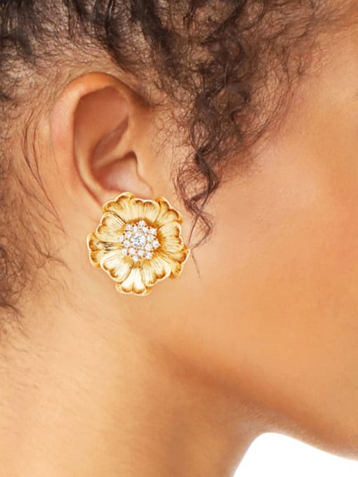 KM Flower -shape Enamel Elegant Women Stud Earrings 1