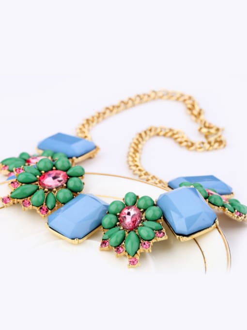 KM Artificial Stones Flowers Alloy Necklace 2