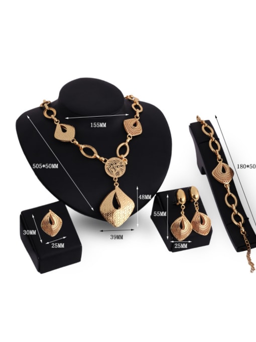 BESTIE 2018 2018 2018 Alloy Imitation-gold Plated Vintage style Hollow Four Pieces Jewelry Set 2