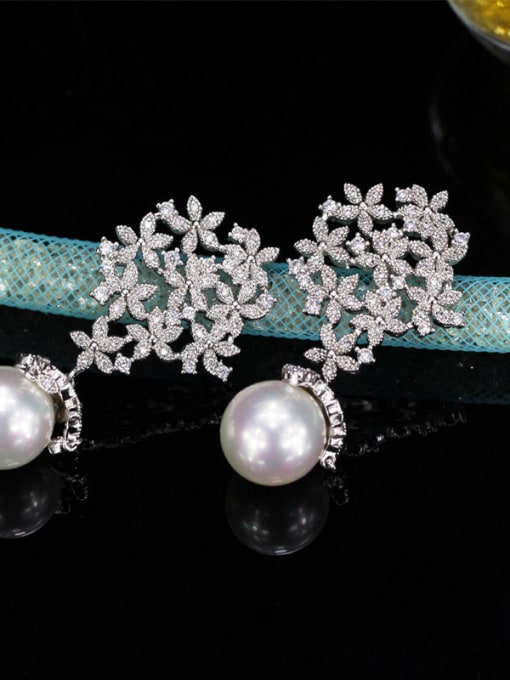 L.WIN Flower Pearl drop earring 1