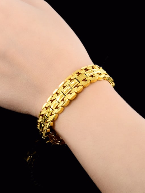 Yi Heng Da Elegant 24K Gold Plated Geometric Shaped Copper Bracelet 1