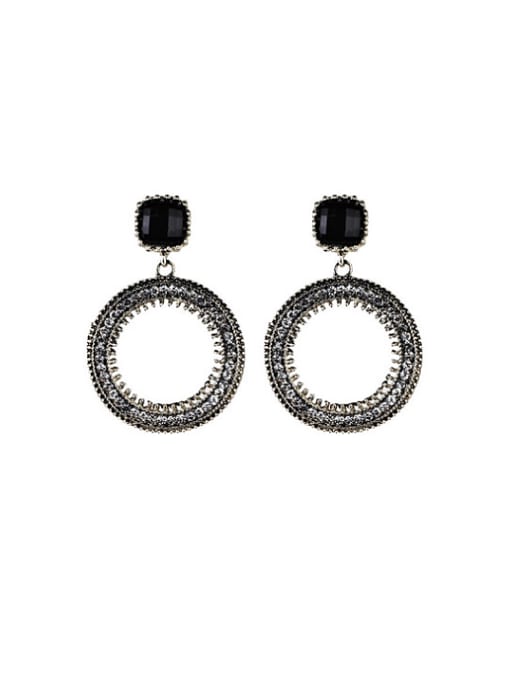 Black Delicate Round Shaped Rhinestone Stud Earrings