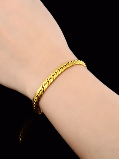 Yi Heng Da Women Luxury 24K Gold Plated Geometric Shaped Bracelet 1