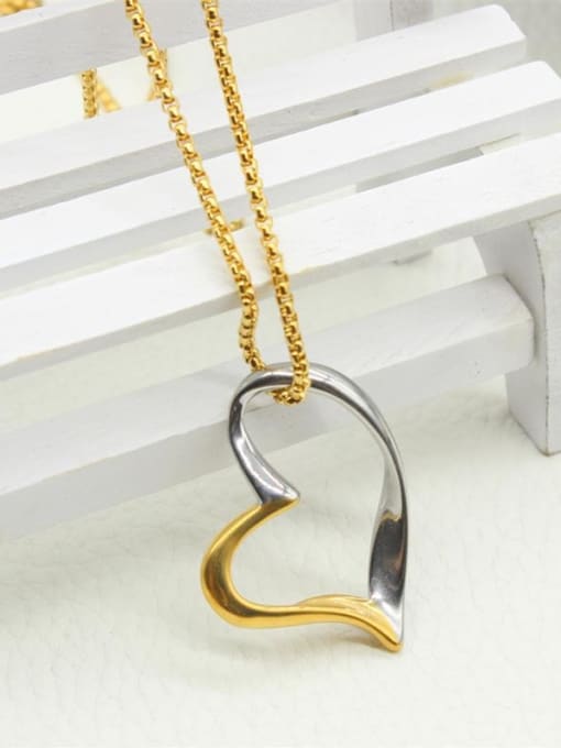 XIN DAI Color Plated Heart-shaped Pendant Necklace 1