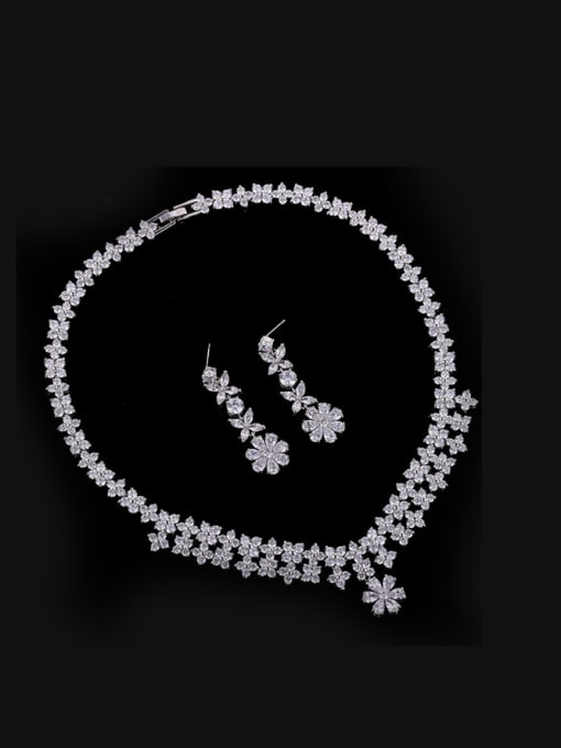 WHITE AAA Zircon Flower Shaped Two Pieces Jewelry Set