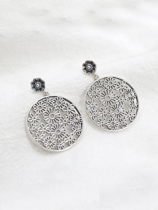 DAKA Retro style Hollow Round Flowery Silver Stud Earring