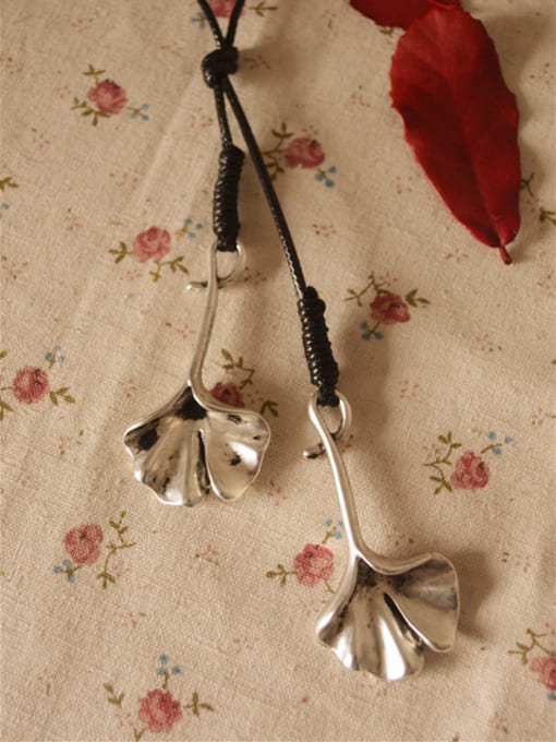 Dandelion Antique Silver Plated Leaf Shaped Necklace