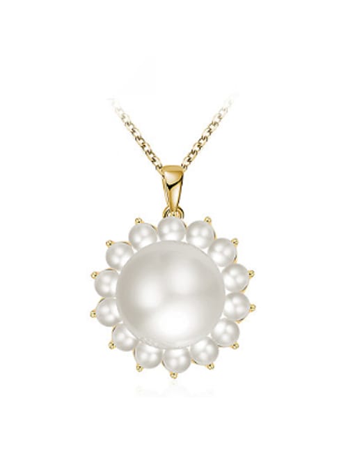 Ronaldo Exquisite Flower Shaped Artificial Pearl Necklace