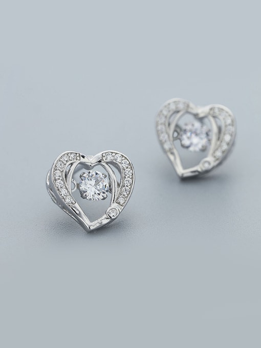 One Silver 925 Silver Heart-shaped Zircon stud Earring 0