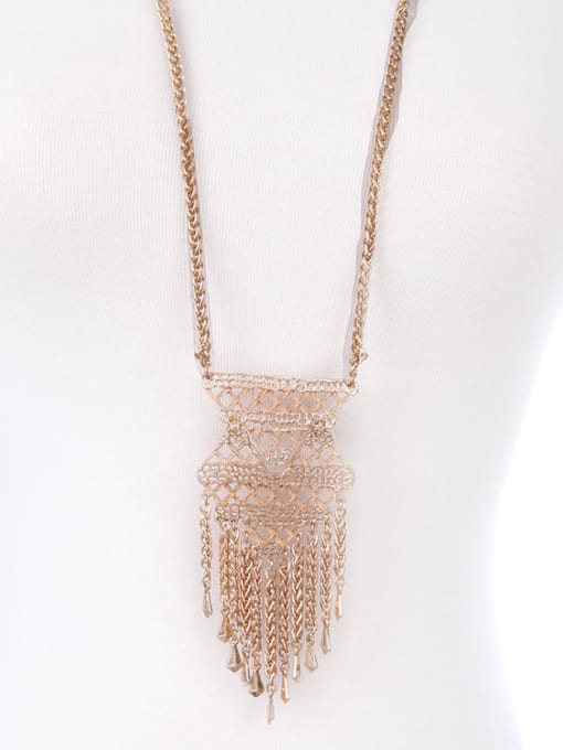 KM Retro Holow Luxury Alloy Tassel Necklace 1