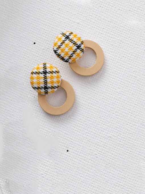 B yellow Alloy With Gold Plated Simplistic  Checkered Wood Geometric Stud Earrings