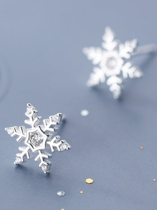 Rosh 925 Sterling Silver With Platinum Plated Cute Snowflake Stud Earrings 1