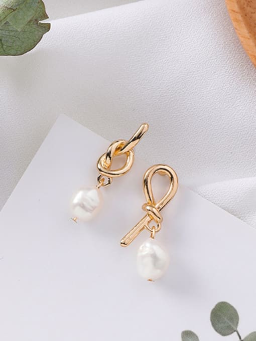 Girlhood Alloy With 18k Gold Plated Fashion  Imitation Pearl Earrings 1