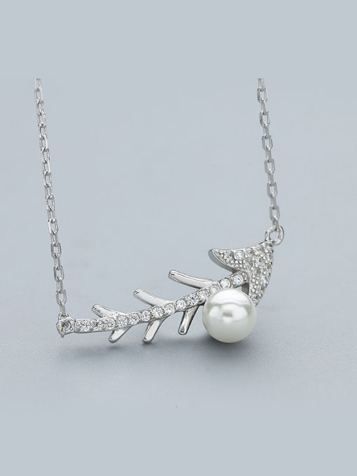 One Silver Fish Bones Pearl Necklace 0