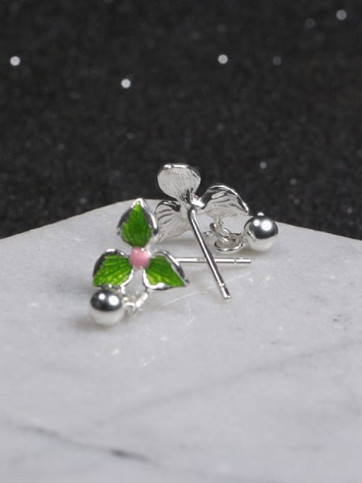 Peng Yuan Tiny Flower Bead Silver Stud Earrings 2