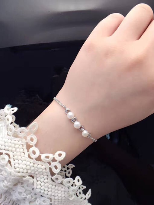EVITA PERONI Fashion Freshwater Pearls Bracelet 1