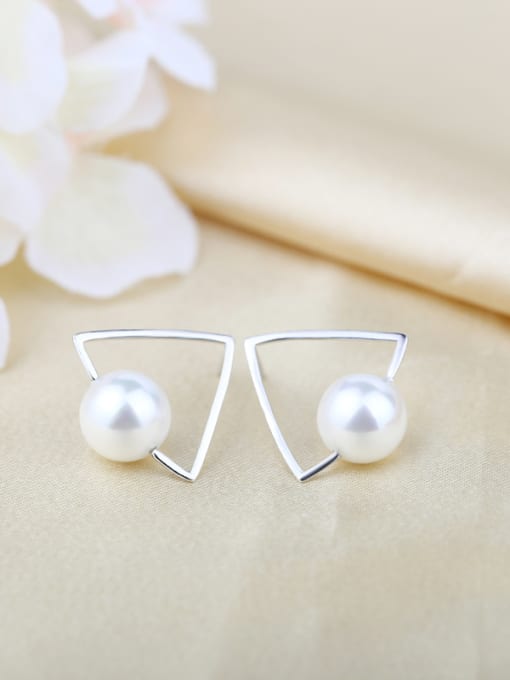 kwan Hollow Triangle Shape Shell Pearls Stud Earrings 3