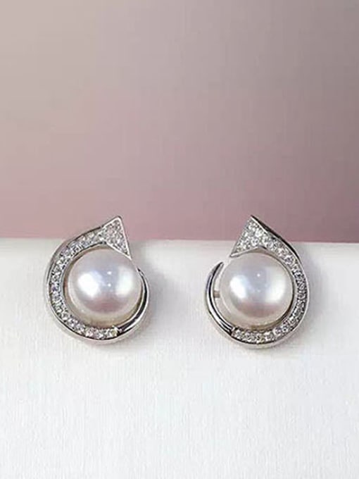 EVITA PERONI Freshwater Pearl Geometrical stud Earring 0