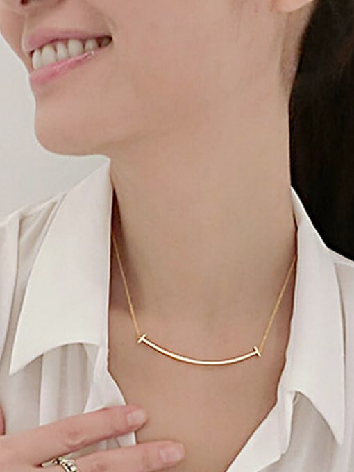 GROSE Smiling Shape Pendant Clavicle Necklace 1