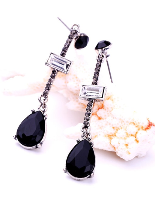 KM Retro Style Women Elegant Black Stones Drop Earrings 1