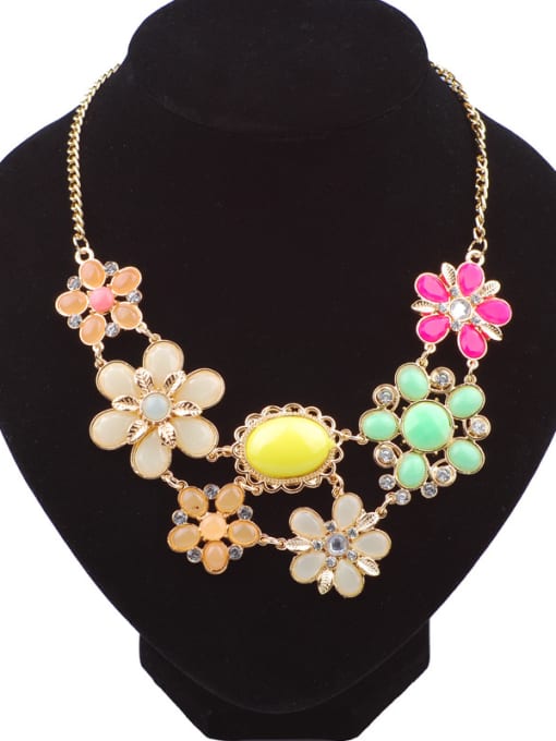 multi-color Fashion Resin-sticking Flowers Rhinestones Gold Plated Necklace