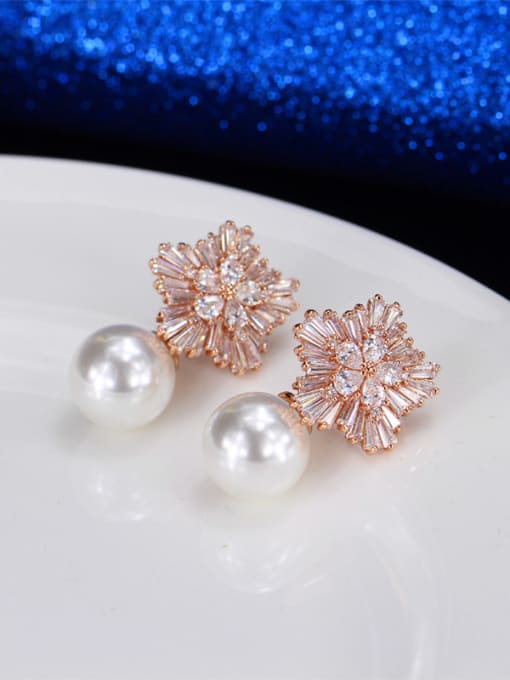 L.WIN Snowflake Shell Pearls Cluster earring 2