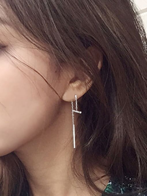 Peng Yuan Simple Refined Silver Drop Earrings 1