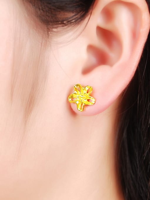 Yi Heng Da Fashionable Star Shaped 24K Gold Plated Copper Stud Earrings 1