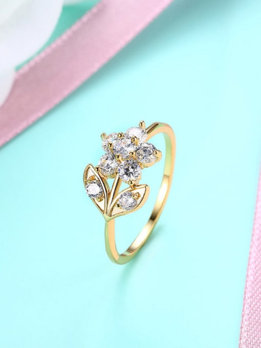 18K Gold Simple Style Fashion 18K Gold Flower Shaped Zircon Ring