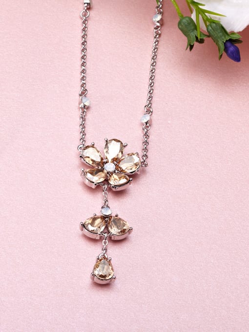 CEIDAI S925 Flower-shaped Crystal Necklace 1