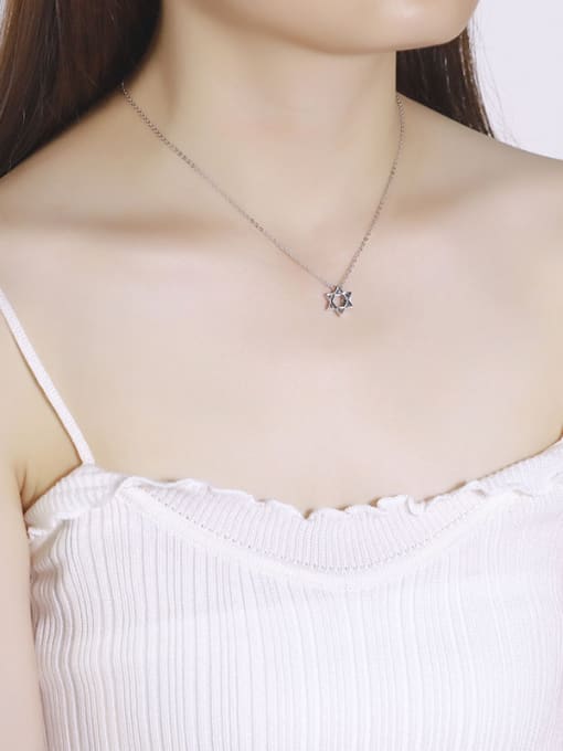 One Silver 2018 Star Shaped Necklace 1