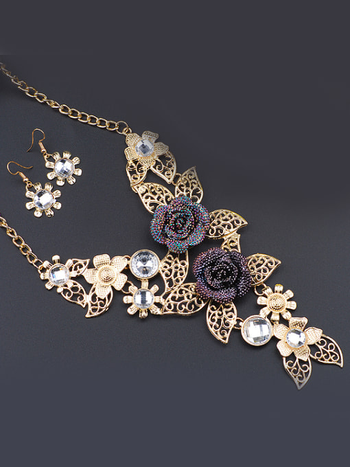 Qunqiu Retro Exaggerated Rhinestones Flowers Hollow Leaves Alloy Two Pieces Jewelry Set 1