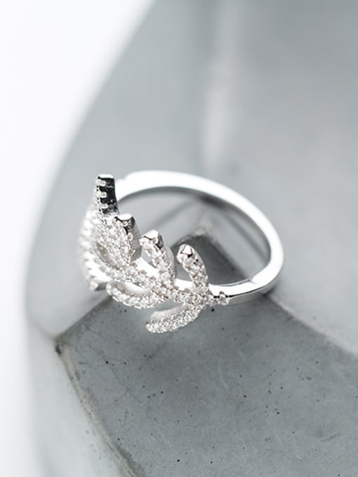 Rosh All-match Leaf Shaped Zircon S925 Silver Ring 0