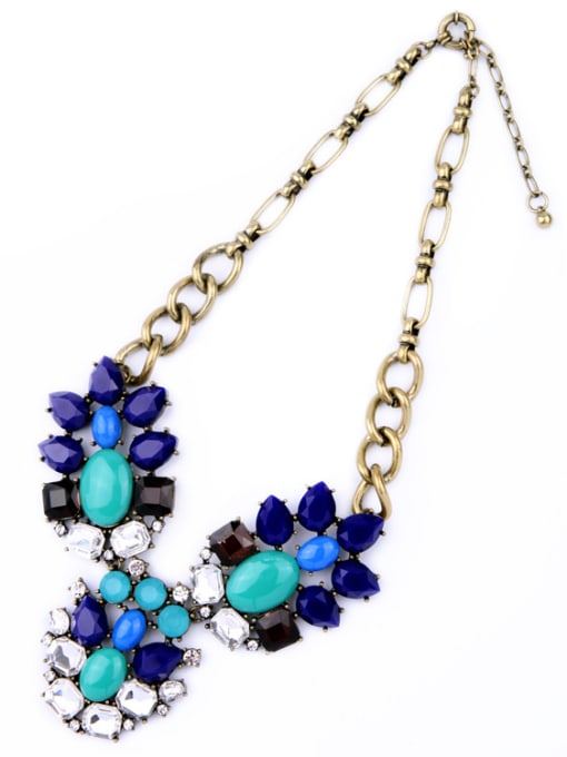 KM Retro Noble and Elegant Artificial Gemstones Alloy Necklace 2