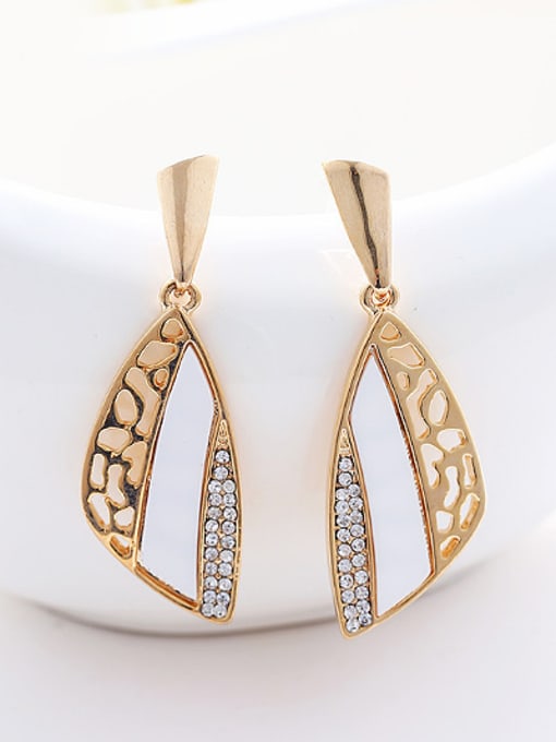 Wei Jia Hollow Geometrical White Acrylic Tiny Rhinestones Stud Earrings 0