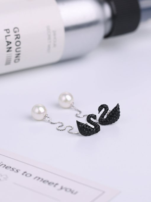One Silver Fashion Black Zirconias Swan Shell Pearl 925 Silver Stud Earrings 1