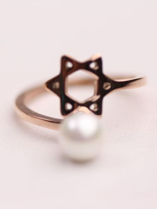 GROSE Star Pattern Artificial pearl Women Ring 1