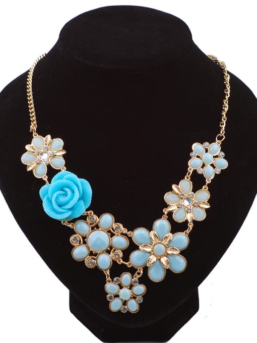 Qunqiu Fashion Resin-covered Flowers Gold Plated Alloy Necklace 1