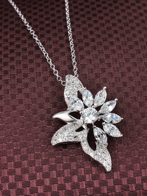 SANTIAGO Fashionable 18K Platinum Plated Flower Shaped Zircon Necklace 1
