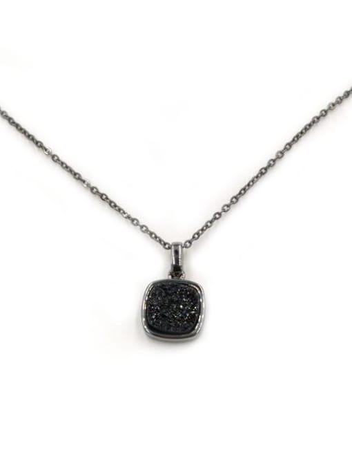 Tess Simple Square Nature Black Crystal Necklace 2